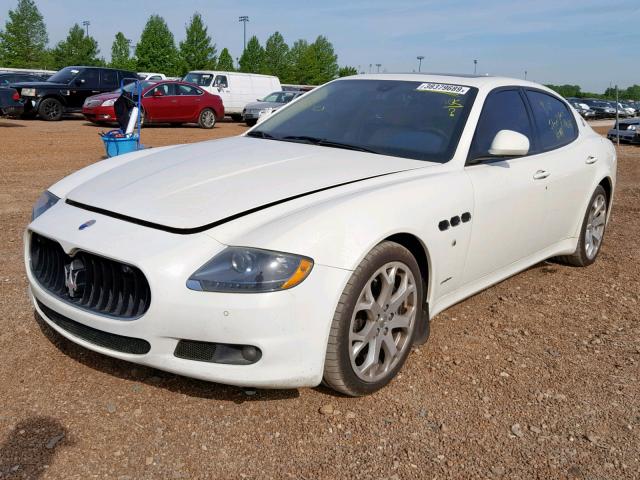 ZAM39NKA2D0067609 - 2013 MASERATI QUATTROPOR WHITE photo 2