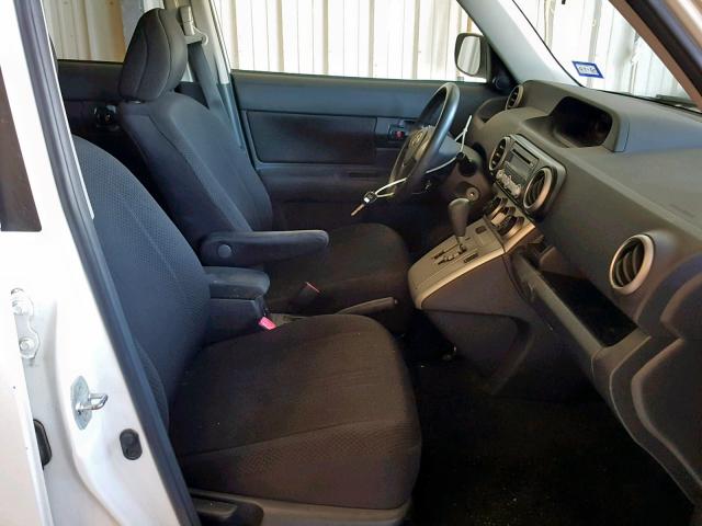 JTLKE50E891070621 - 2009 TOYOTA SCION XB 白色 照片 5
