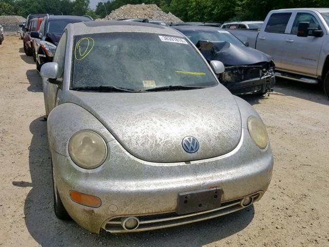 3VWCC21C9YM465942 - 2000 VOLKSWAGEN NEW BEETLE ვერცხლისფერი ფოტო 9