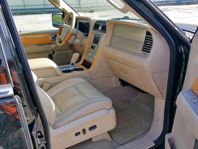 5LMFU28568LJ00746 - 2008 LINCOLN NAVIGATOR 黑色 照片 5
