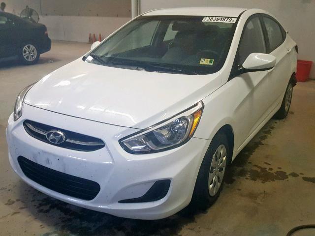 KMHCT4AE4GU979039 - 2016 HYUNDAI ACCENT SE WHITE photo 2