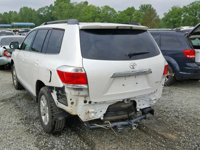 5TDBK3EH3CS117737 - 2012 TOYOTA HIGHLANDER WHITE photo 3