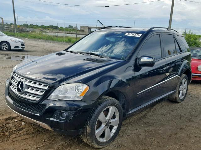 4JGBB86E89A452768 - 2009 MERCEDES-BENZ ML 350 BLACK photo 2