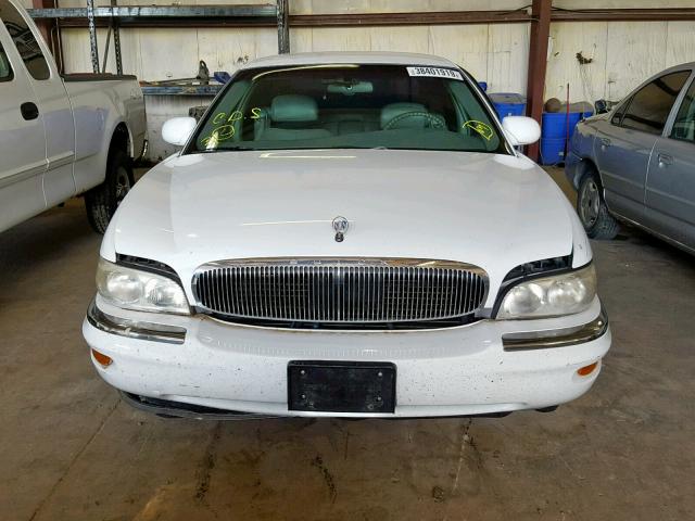 1G4CW52K0WU400130 - 1998 BUICK PARK AVENU WHITE photo 9