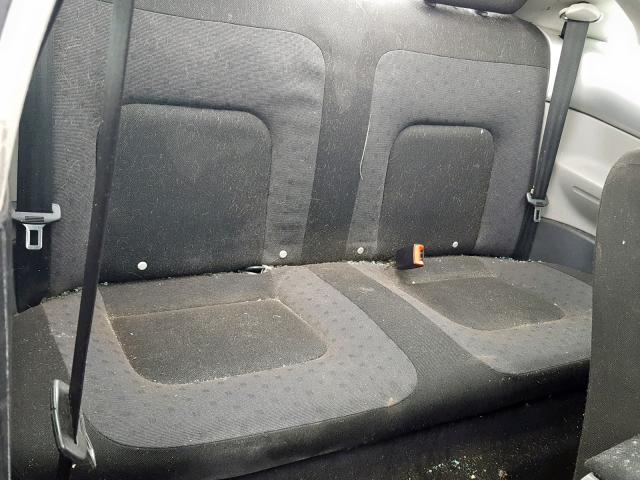 3VWCP21C11M469297 - 2001 VOLKSWAGEN NEW BEETLE თეთრი ფოტო 6