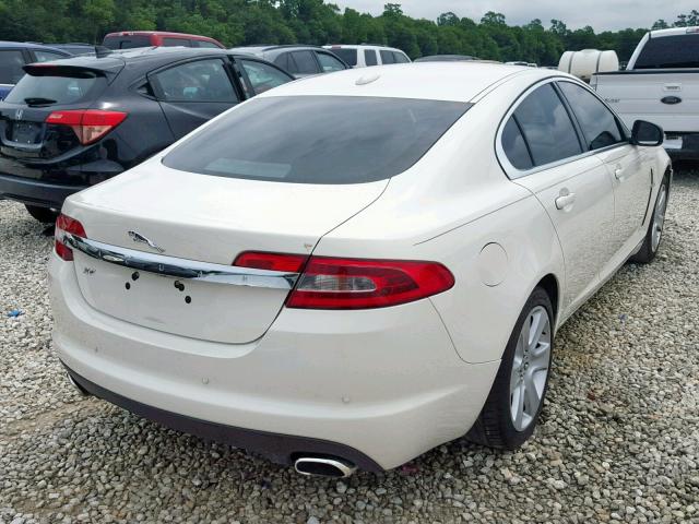 SAJWA05B09HR05310 - 2009 JAGUAR XF LUXURY WHITE photo 4