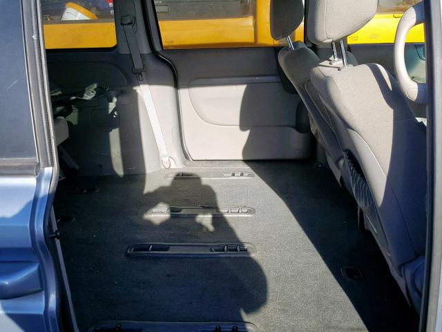 KNDMG4C72C6502393 - 2012 KIA SEDONA LX GRAY photo 6