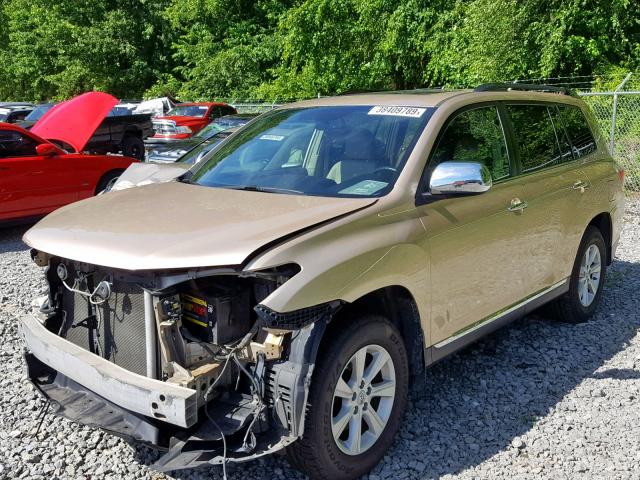 5TDBK3EH5CS105704 - 2012 TOYOTA HIGHLANDER GOLD photo 2