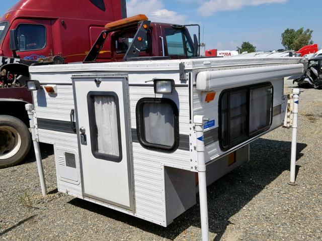 B1LL04SAL38410489 - 2003 4WHL CAMPER WHITE photo 4