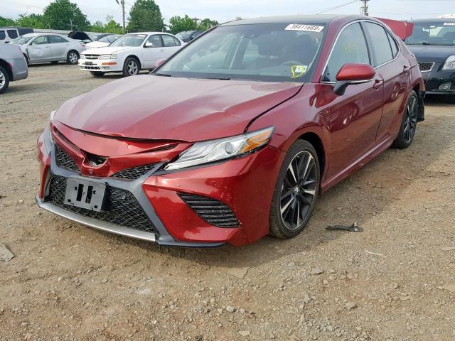 4T1BZ1HK4JU505314 - 2018 TOYOTA CAMRY XSE RED photo 2