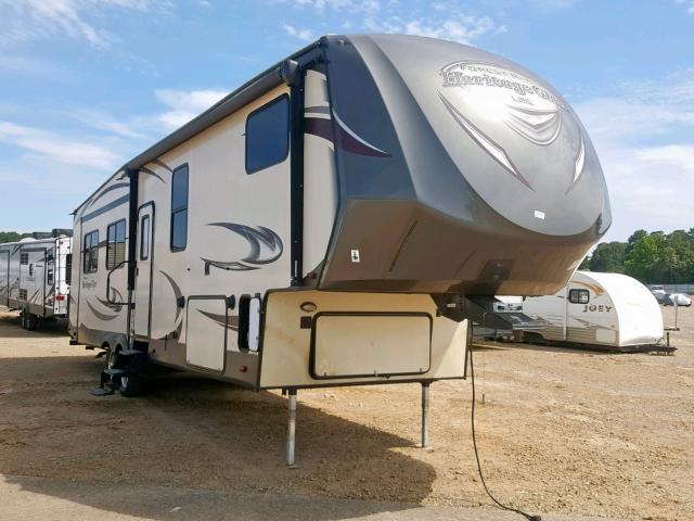 4X4FWBL22GU011290 - 2016 HERI 5TH WHEEL TAN photo 1