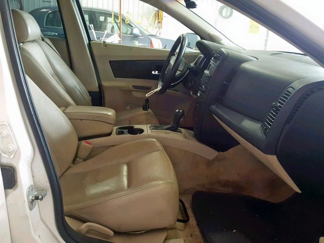 1G6DM577240135270 - 2004 CADILLAC CTS CREAM photo 5