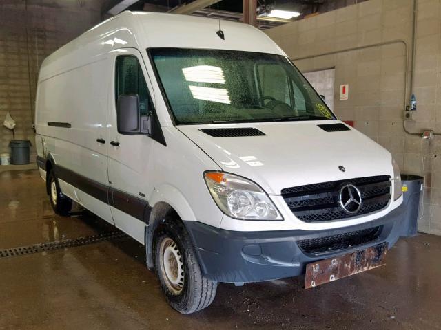 WD3PE8CBXB5599176 - 2011 MERCEDES-BENZ SPRINTER 2 WHITE photo 1