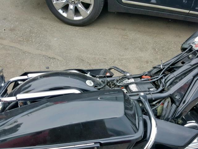 1HD1FCW174Y628857 - 2004 HARLEY-DAVIDSON FLHTCUI BLACK photo 9