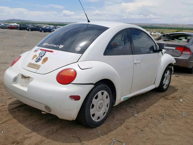3VWCC21C6YM474789 - 2000 VOLKSWAGEN NEW BEETLE თეთრი ფოტო 4