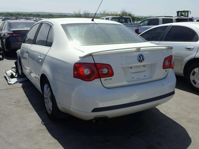 3VWEF81K57M129861 - 2007 VOLKSWAGEN JETTA WOLF WHITE photo 3