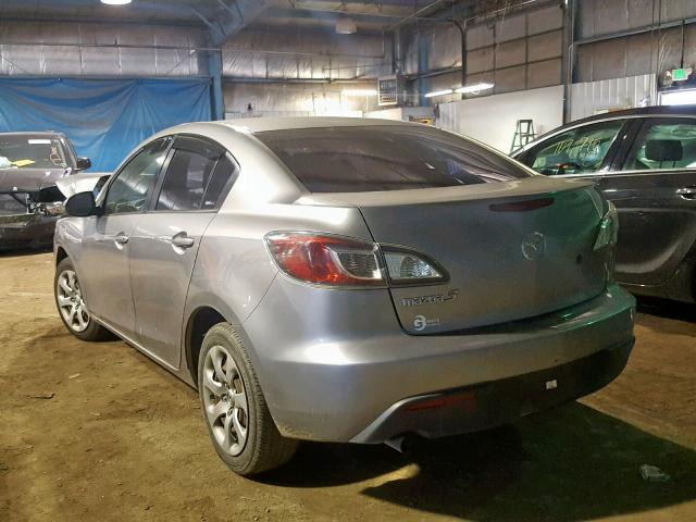 JM1BL1UF3B1385667 - 2011 MAZDA 3 I GRAY photo 3