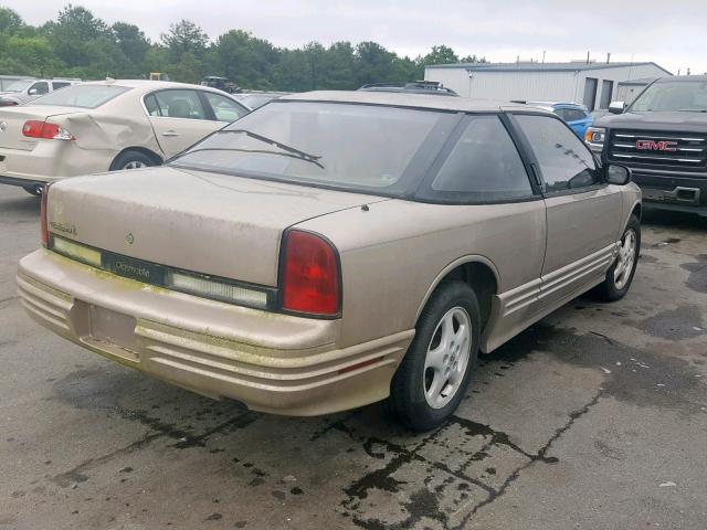 1G3WH12MXTF330738 - 1996 OLDSMOBILE CUTLASS SU GOLD photo 4