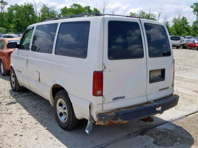 1GNEL19X82B143649 - 2002 CHEVROLET ASTRO WHITE photo 3