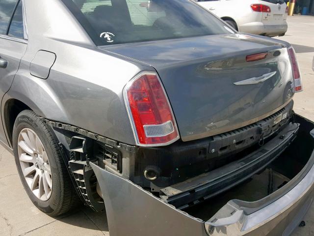 2C3CCAAGXCH273487 - 2012 CHRYSLER 300 GRAY photo 9