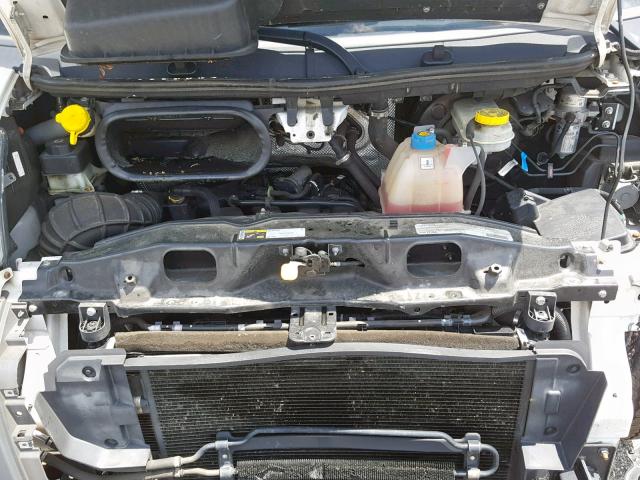 3C6TRVNG9FE515186 - 2015 RAM PROMASTER WHITE photo 7