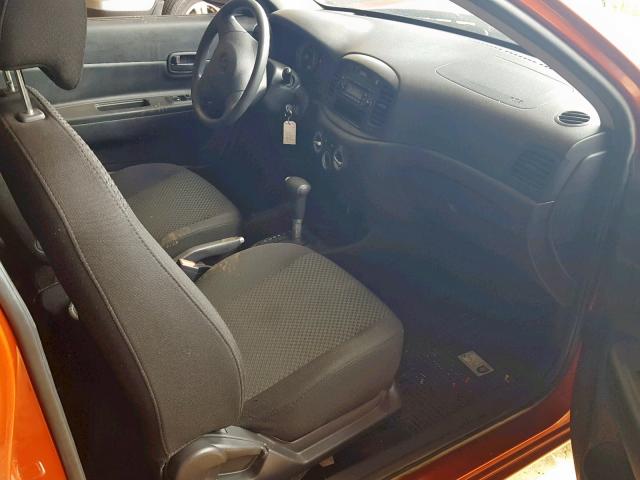 KMHCN35C18U094912 - 2008 HYUNDAI ACCENT BAS ORANGE photo 5