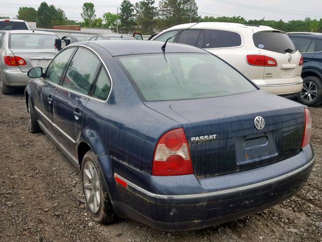 WVWPD63B64E182430 - 2004 VOLKSWAGEN PASSAT GLS BLUE photo 3