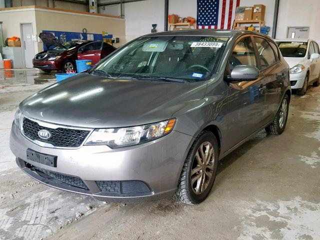 KNAFU5A23B5380725 - 2011 KIA FORTE EX GRAY photo 2