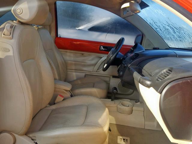 3VWCD31C84M409696 - 2004 VOLKSWAGEN NEW BEETLE ნარინჯისფერი ფოტო 5