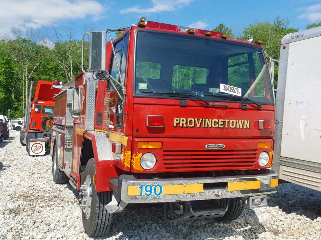 1FVAB7BV12DJ54524 - 2002 FREIGHTLINER HC CARGO H RED photo 9