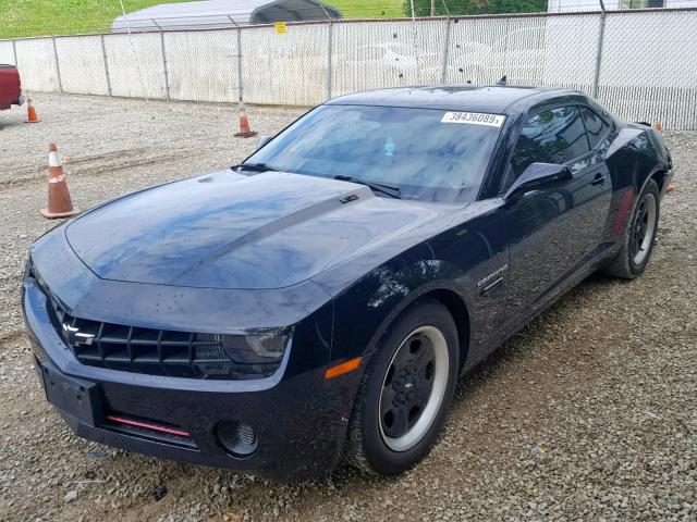 2G1FA1E39D9223352 - 2013 CHEVROLET CAMARO LS BLACK photo 2