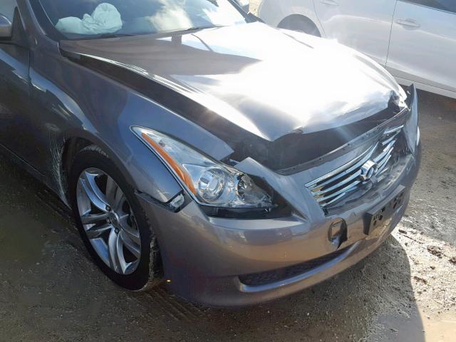 JNKCV64E09M606958 - 2009 INFINITI G37 BASE GRAY photo 9