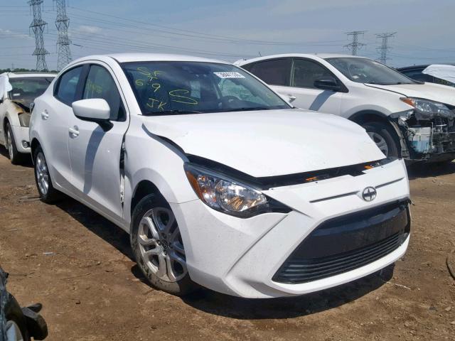 3MYDLBZVXGY139086 - 2016 TOYOTA SCION IA WHITE photo 1