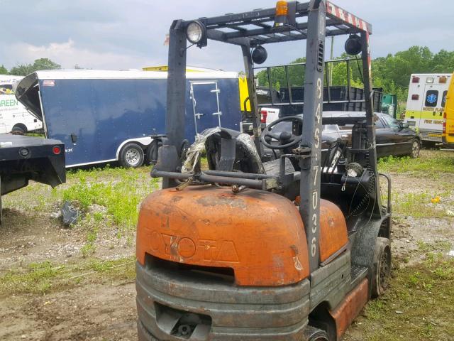 70383 - 1997 TOYOTA FORKLIFT ORANGE photo 4