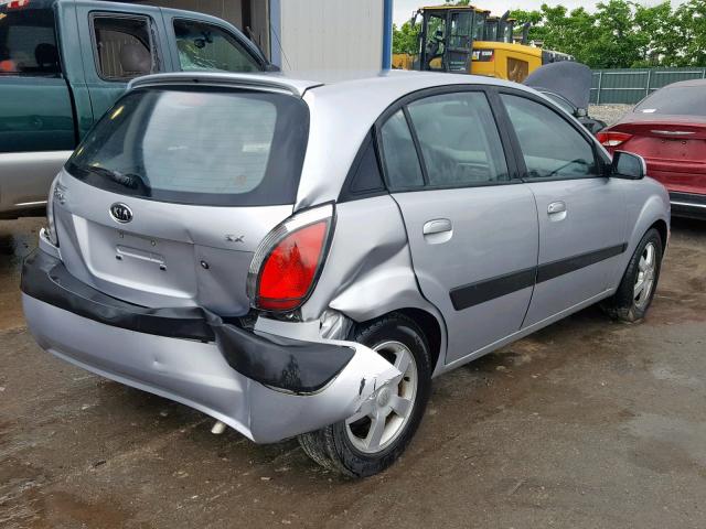 KNADE163966104788 - 2006 KIA RIO 5 BLUE photo 4