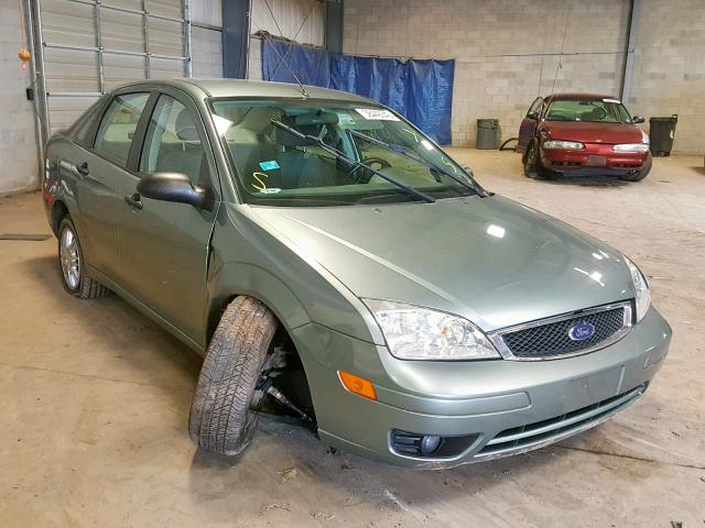 1FAFP34NX5W188548 - 2005 FORD FOCUS ZX4 GREEN photo 1