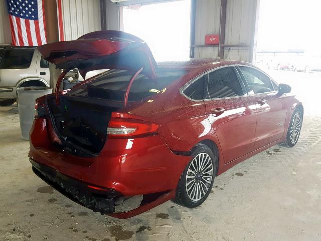 3FA6P0SU5HR299069 - 2017 FORD FUSION TIT RED photo 4