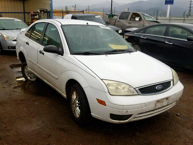 1FAFP34N96W252984 - 2006 FORD FOCUS ZX4 WHITE photo 1