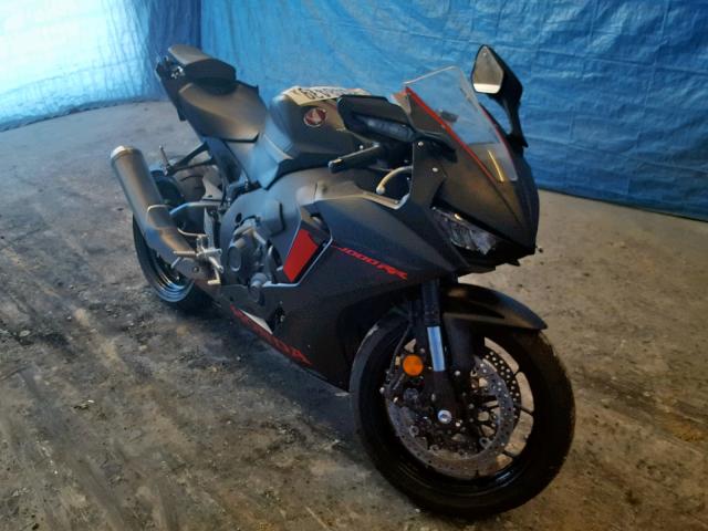 JH2SC7753HK000205 - 2017 HONDA CBR1000 RA BLACK photo 1