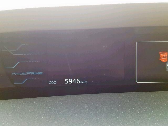 JTDKARFP6J3091130 - 2018 TOYOTA PRIUS PRIM 白色 照片 8
