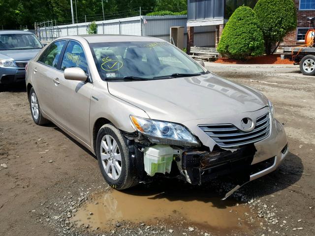 4T1BB46K28U047243 - 2008 TOYOTA CAMRY HYBR GOLD photo 1