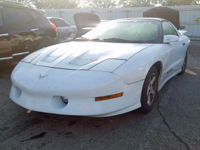 2G2FV22P8S2251470 - 1995 PONTIAC FIREBIRD F WHITE photo 2