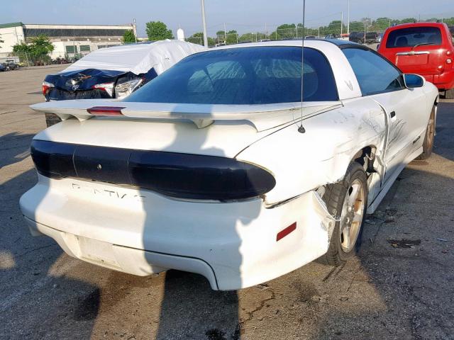 2G2FV22P8S2251470 - 1995 PONTIAC FIREBIRD F WHITE photo 4