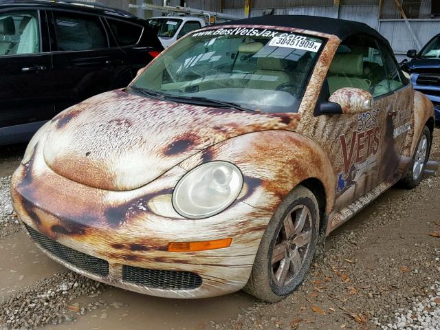 3VWPF31Y17M403024 - 2007 VOLKSWAGEN NEW BEETLE კრემისფერი ფოტო 2