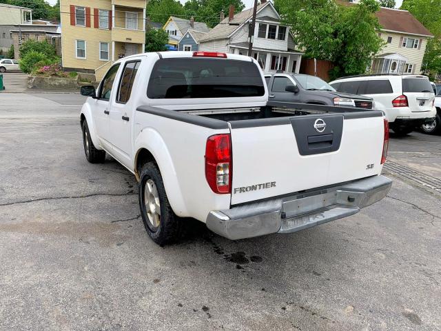 1N6AD07U08C452099 - 2008 NISSAN FRONTIER C WHITE photo 3