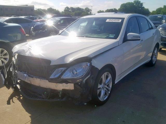 WDDHF5GB0BA377548 - 2011 MERCEDES-BENZ E 350 WHITE photo 2