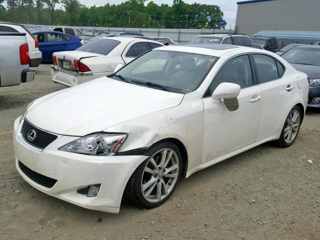 JTHBK262462010033 - 2006 LEXUS IS 250 WHITE photo 2