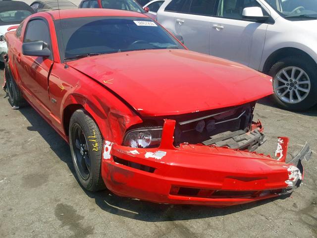 1ZVHT82H885150364 - 2008 FORD MUSTANG GT RED photo 1