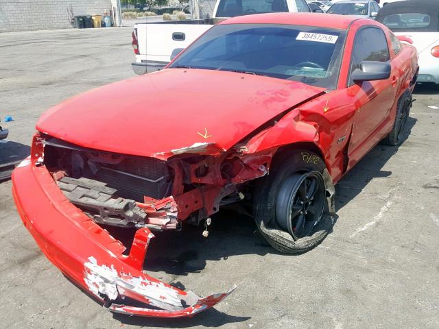 1ZVHT82H885150364 - 2008 FORD MUSTANG GT RED photo 2