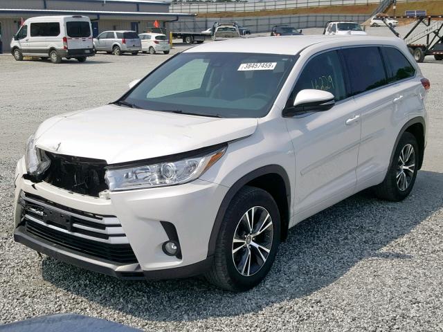 5TDBZRFH7HS423571 - 2017 TOYOTA HIGHLANDER WHITE photo 2